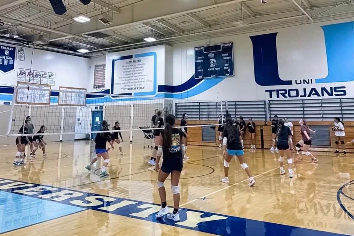 OCVA athletes training at University High School in Irvine - Orange County Volleyball Association practice session